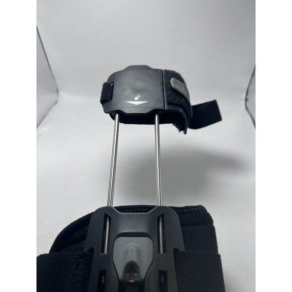 DonJoy UltraSling Quadrant Shoulder Brace Adjustable Immobilizer Left Arm - Picture 6 of 6